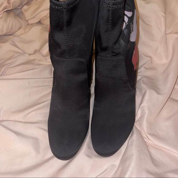 Rare Disney X Aldo Step in Magic Boots - Picture 4 of 10